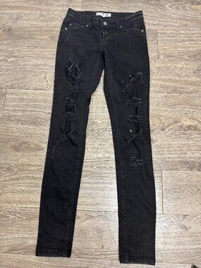 EUC Size 3 JET x Hot Topic Safety Pin Black Jeans Distressed